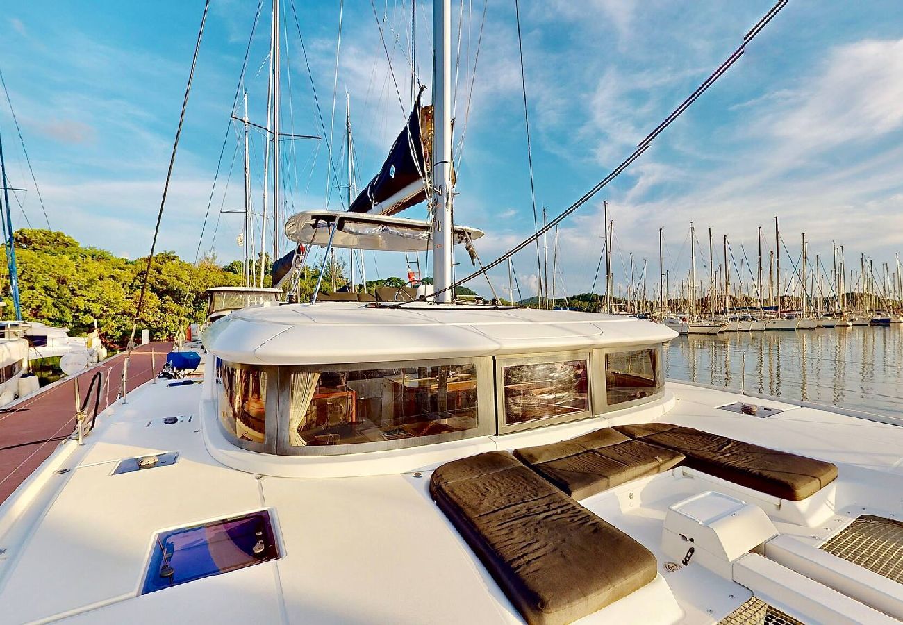 Boot in Saint Barthélemy - Catamaran Lagoon 46 Croisière avec Skipper SB