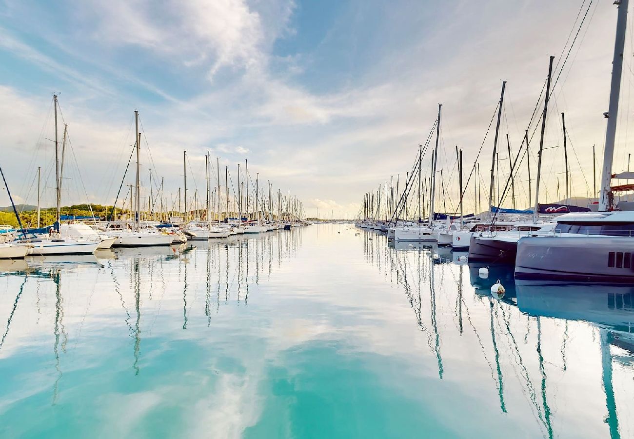 Barco en San Bartolomé - Catamaran Lagoon 46 Croisière avec Skipper SB