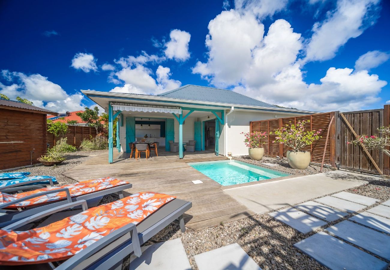 Villa en Sainte-Luce - Villa Serenity: Piscine, Confort et Plage à 5 min